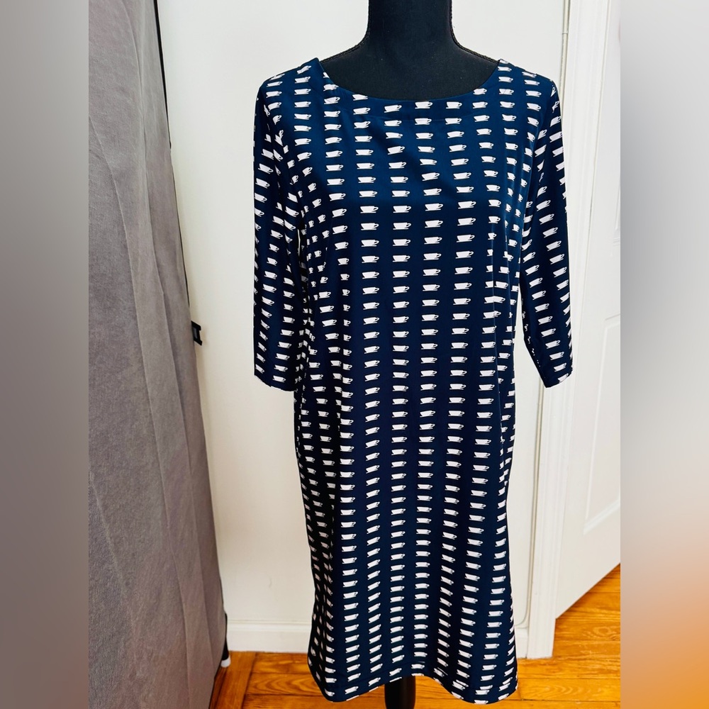 GAP Blue and White Sheath Dress Bateau Neckline 3/4 Sleeve